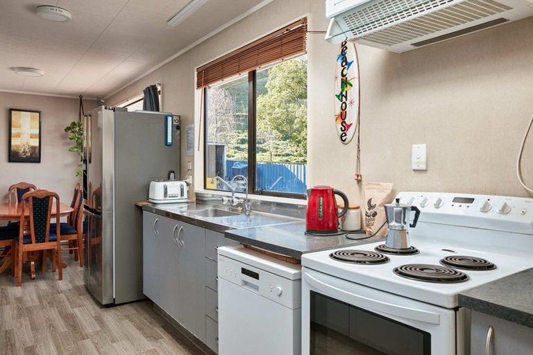 Photo of property in 64 Paraone Road, Tamarau, Gisborne, 4010