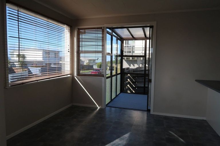 Photo of property in 44 Acacia Avenue, Maungaraki, Lower Hutt, 5010