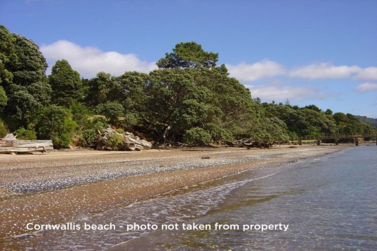 Photo of property in 69 Cornwallis Road, Cornwallis, Auckland, 0604