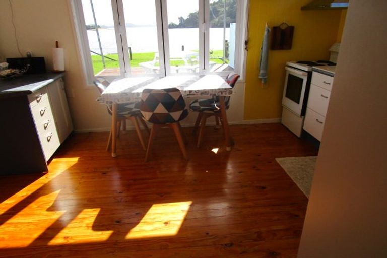 Photo of property in 31 Mahanga Road, Pataua South, Onerahi, 0192