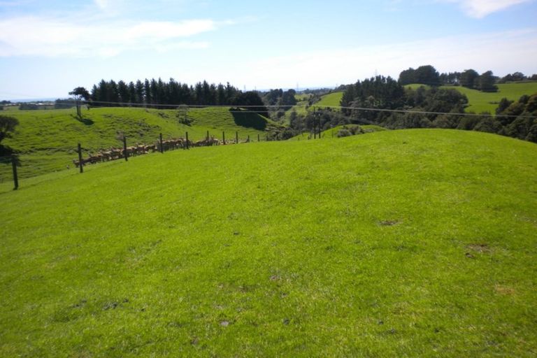 Photo of property in 558 Mangorei Road, Mangorei, New Plymouth, 4371