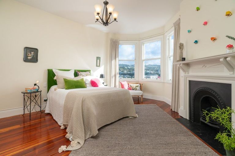 Photo of property in 67 Austin Street, Mount Victoria, Wellington, 6011