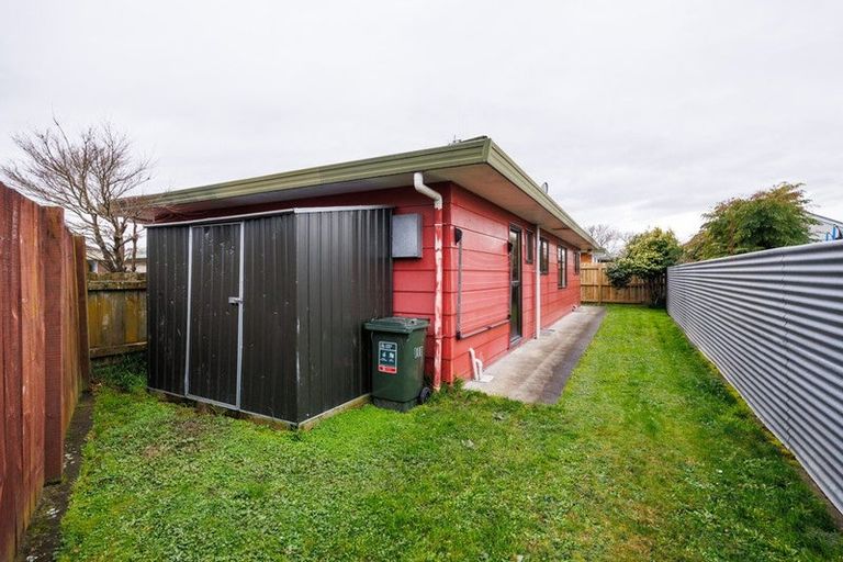 Photo of property in 5 Edgecombe Court, Roslyn, Palmerston North, 4414