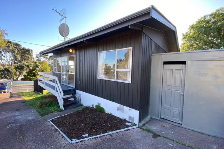 Photo of property in 2/31 Lavelle Road, Henderson, Auckland, 0612