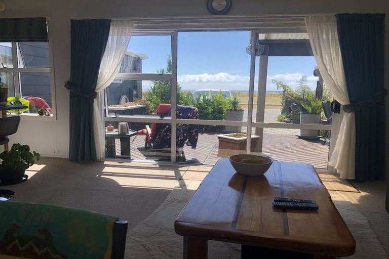 Photo of property in 1a Marine Parade, Carters Beach, Westport, 7825