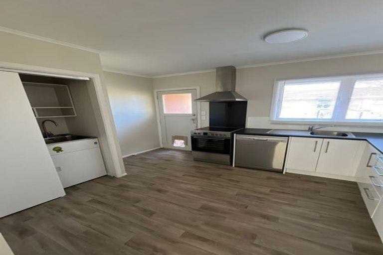 Photo of property in 1063a Fergusson Drive, Clouston Park, Upper Hutt, 5018