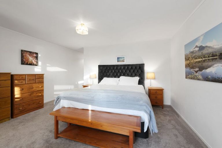 Photo of property in 2/9 Takutai Avenue, Bucklands Beach, Auckland, 2012