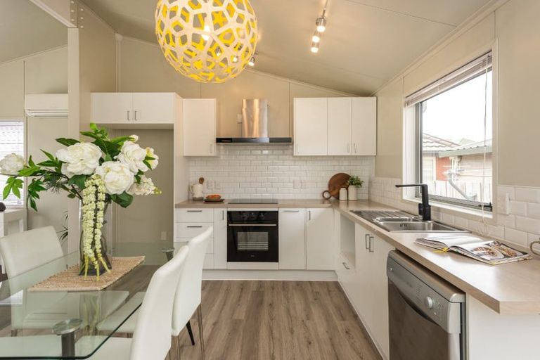 Photo of property in 652b Barbadoes Street, Edgeware, Christchurch, 8013