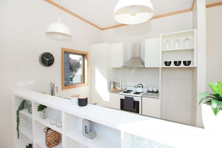 Photo of property in 3 Acacia Street, Kelvin Grove, Palmerston North, 4414