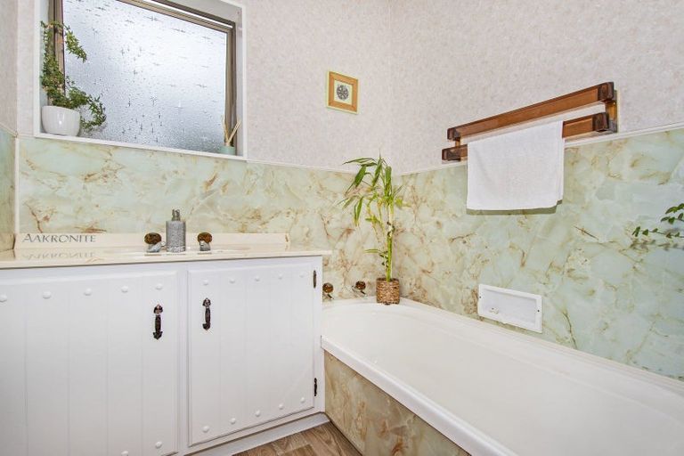 Photo of property in 8b Carr Street, Te Kamo, Whangarei, 0112