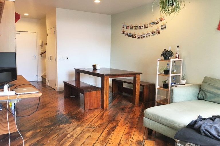 Photo of property in 1b/6 Kingdon Street, Newmarket, Auckland, 1023