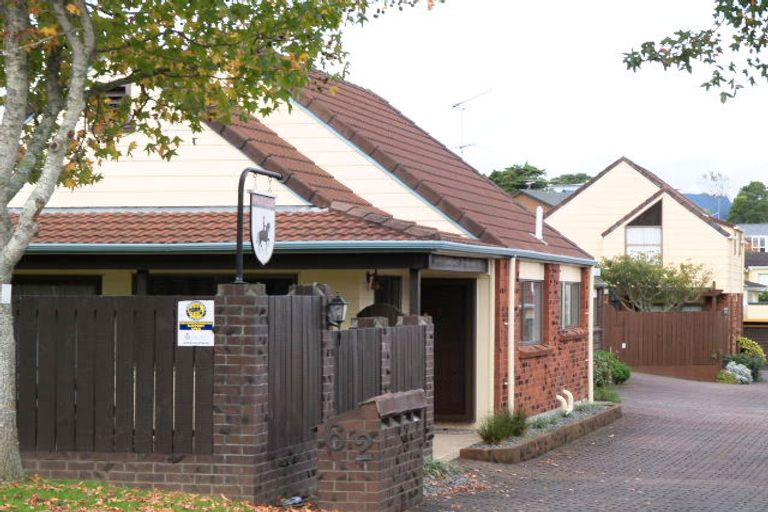 Photo of property in 1/62 Wellington Street, Howick, Auckland, 2014