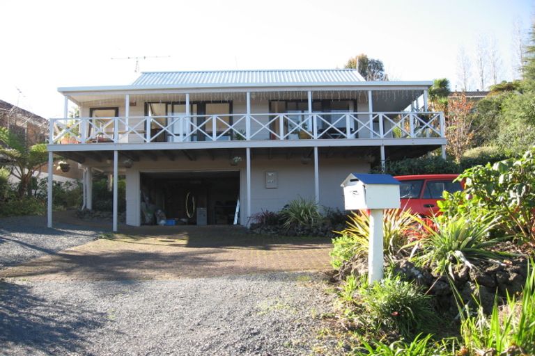 Photo of property in 10 Kemp Road, Kerikeri, 0230