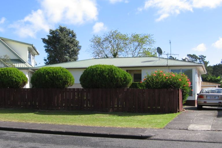 Photo of property in 79 Riverpark Crescent, Henderson, Auckland, 0610