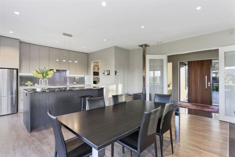 Photo of property in 10 Simms Lane, West Melton, 7618