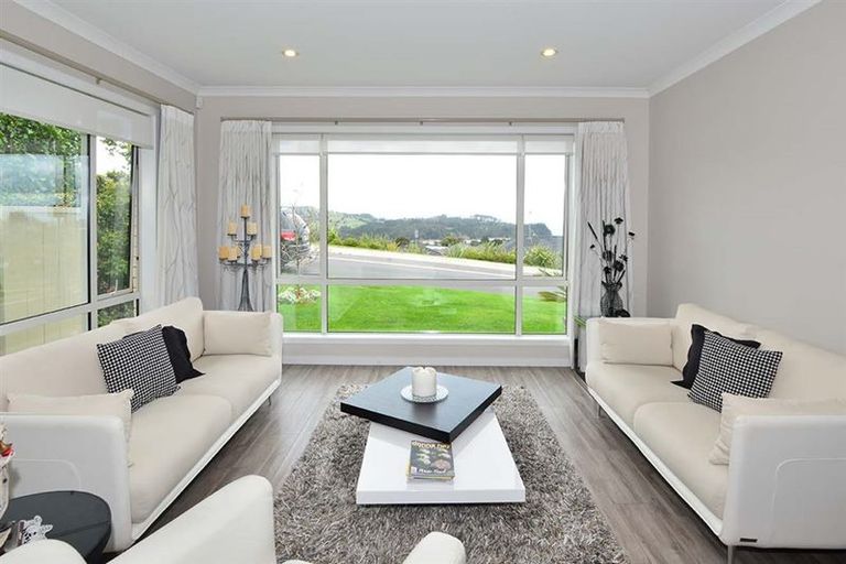 Photo of property in 40 Seaview Crescent, Hatfields Beach, Orewa, 0931