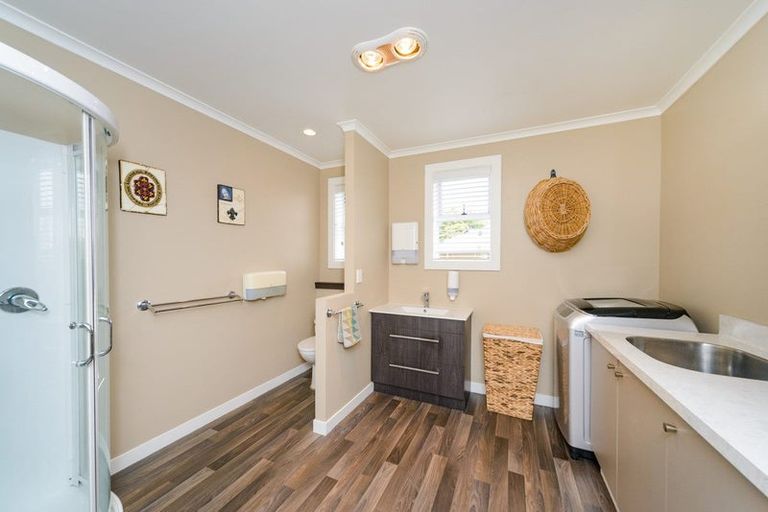 Photo of property in 2 Beau Lane, Feilding, 4702