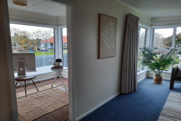 Photo of property in 5 Raleigh Street, Vogeltown, New Plymouth, 4310