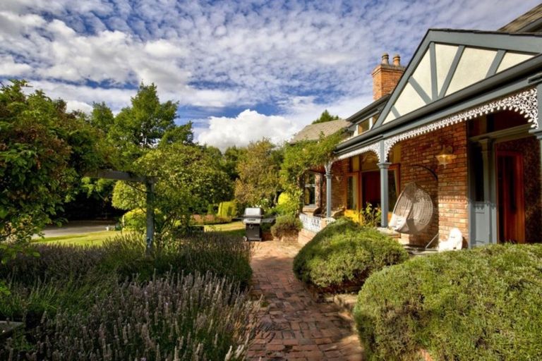 Photo of property in 8 Rutherford Road, Lake Hayes, Queenstown, 9371