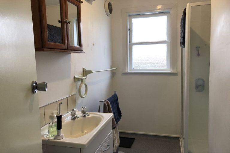 Photo of property in 364 Waiwhetu Road, Fairfield, Lower Hutt, 5011