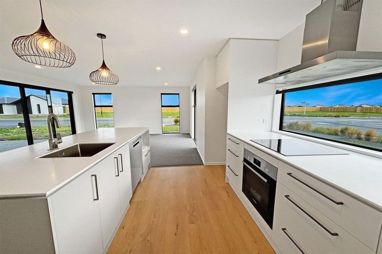 Photo of property in 92 Avanda Avenue, Rolleston, 7615