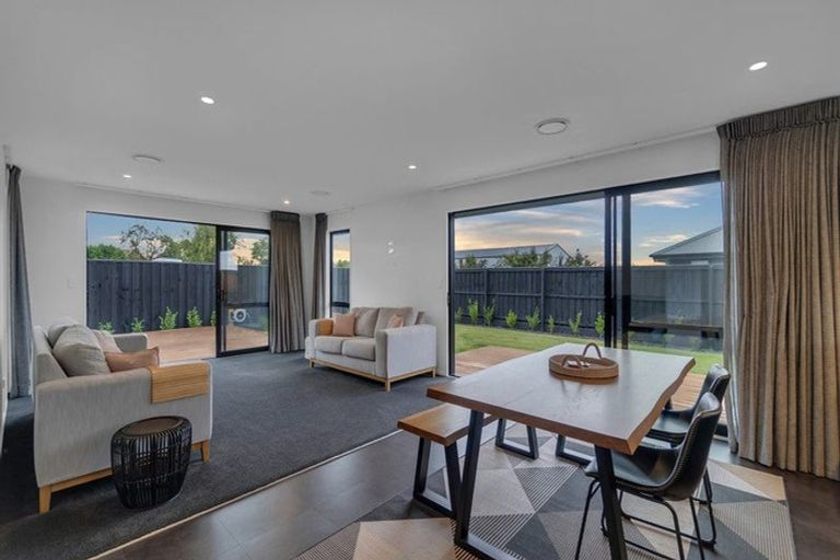 Photo of property in 177 Townsend Road, Rangiora, 7400