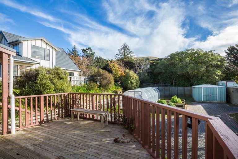 Photo of property in 4 Te Kura Road, Pukerua Bay, 5026