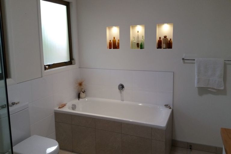 Photo of property in 47 Seddon Street, Waikanae, 5036