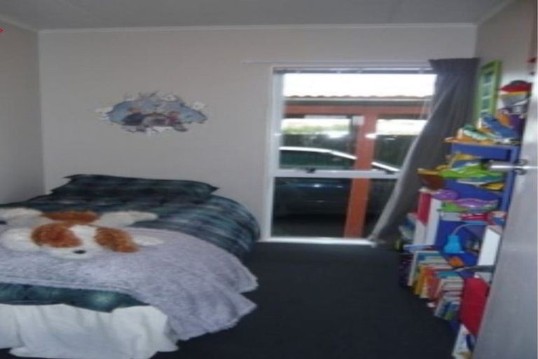 Photo of property in 64b Rowan Avenue, Aranui, Christchurch, 8061