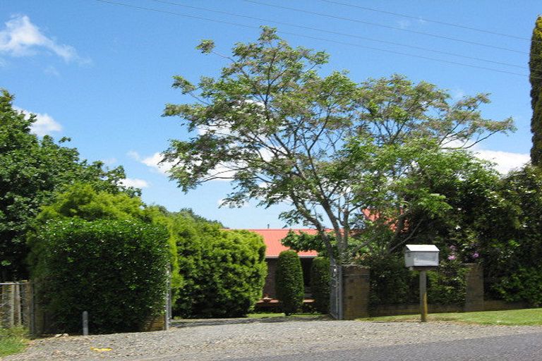 Photo of property in 201 Waihoehoe Road, Drury, 2577