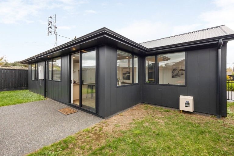 Photo of property in 2/9 Kingsley Street, Saint Andrews, Hamilton, 3200