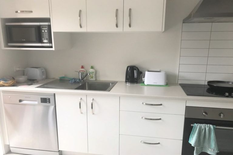 Photo of property in 2/113 Knighton Road, Hillcrest, Hamilton, 3216