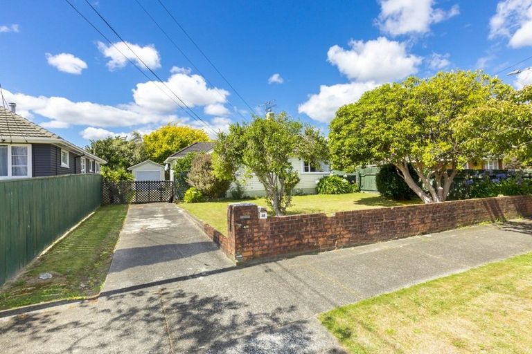 Photo of property in 48 Routley Crescent, Elderslea, Upper Hutt, 5018