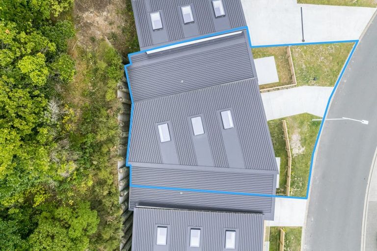 Photo of property in 4 Tradewinds Drive, Whitby, Porirua, 5024