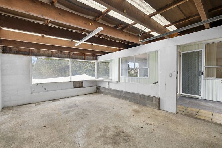 Photo of property in 2/31 Maratahu Street, Westown, New Plymouth, 4310