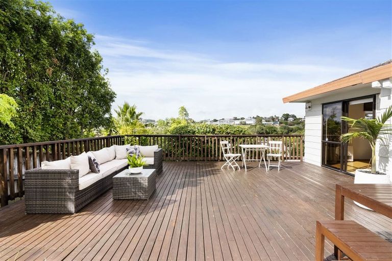 Photo of property in 1/9 Marigold Place, Mairangi Bay, Auckland, 0630