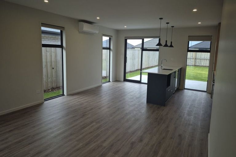 Photo of property in 4 Herridge Street, Woodend, 7691