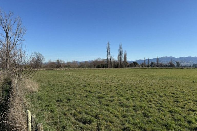 Photo of property in 250 South Road, Solway, Masterton, 5885