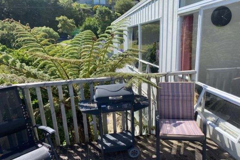 Photo of property in 70 Homebush Road, Khandallah, Wellington, 6035