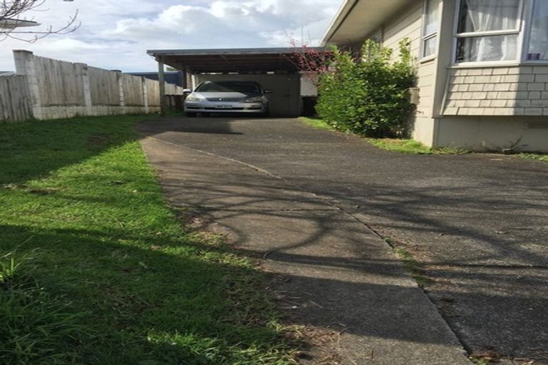 Photo of property in 32 Blanche Way, Half Moon Bay, Auckland, 2012