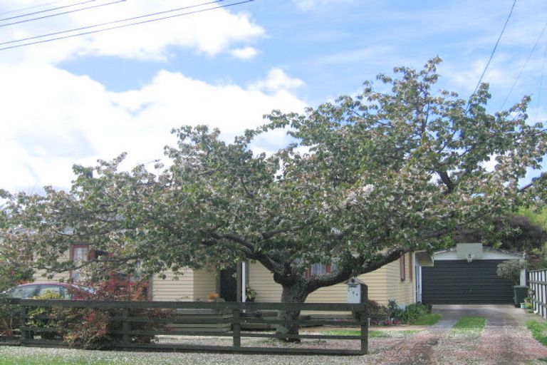 Photo of property in 5 Melrose Avenue, Owhata, Rotorua, 3010