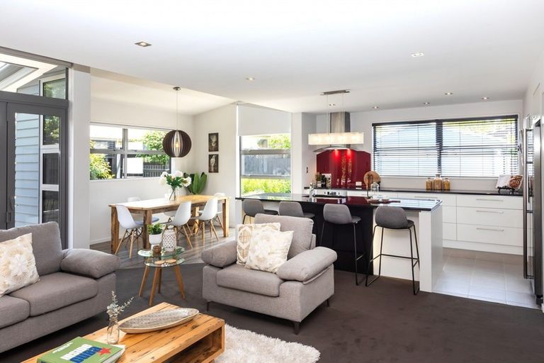 Photo of property in 15a Tomes Road, St Albans, Christchurch, 8052