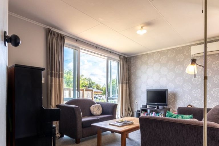 Photo of property in 74 Campbell Street, Leamington, Cambridge, 3432