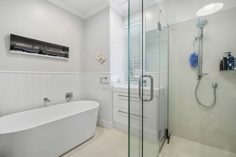 Photo of property in 2 Hidden Hills Drive, Wanaka, 9305