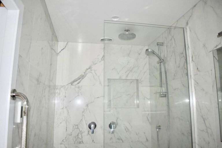 Photo of property in 85 Tiri Road, Tindalls Beach, Whangaparaoa, 0930