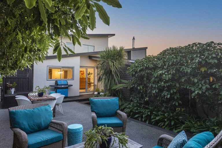 Photo of property in 11 Stonewall Place, Huntsbury, Christchurch, 8022