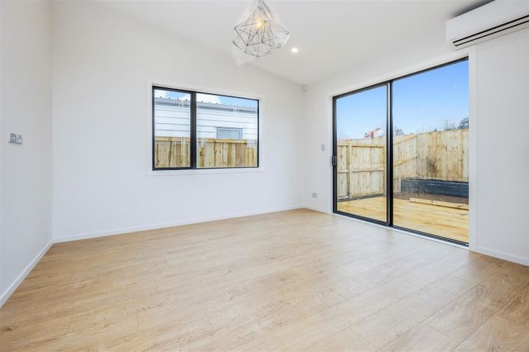 Photo of property in 22 Clayden Shuttleworth Street, Papakura, 2110