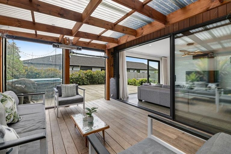 Photo of property in 6 Urumaraki Avenue, Helensville, 0800