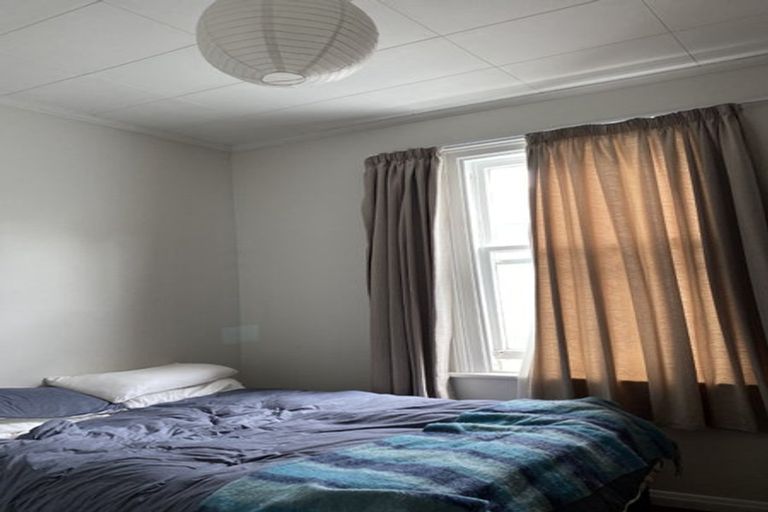 Photo of property in 32 Mckinley Crescent, Brooklyn, Wellington, 6021