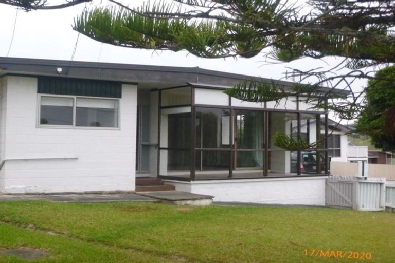 Photo of property in 1/9 Parrs Cross Road, Henderson, Auckland, 0612